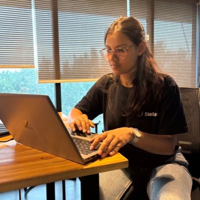 vyakhyaagoyal's profile picture. break things. build better.