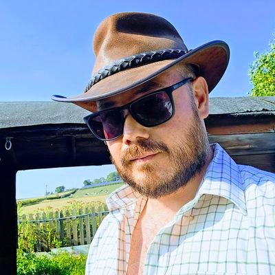 WaiLeeHo's profile picture. Local Councillor for Highfield #Burntwood| Husband & #Dad | #PublicService | #Trekkie 🖖