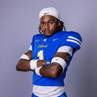 | 4🌟 DB|6’1 185 | 3.88 GPA| 21.02 200m| 10.39 100m | HC- @saincilaire |4.42 Lazer | Ig : m2ntre