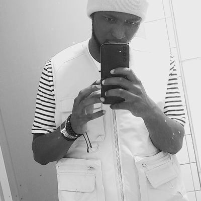 Student🏛, Mathematical Science🧮, Cape Town🏝, the only easy day was yesterday🤘.
