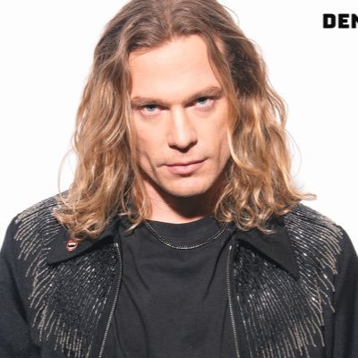 sam reid updates & musings • your #1 source for news, media, & throwbacks of the australian actor & his various projects!