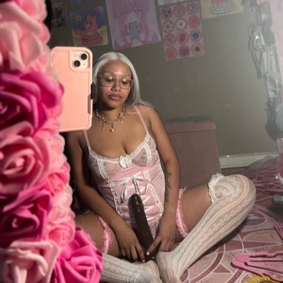 brat; little🎀/pleasure don⛓️fetishes & kinks my specialty 🥰only DM when 💰❗️ PAYMENT READY❗️💰 for bookings/content/facetimes 🫶🏼💗
