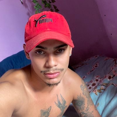 eae, nada mais ou nada menos que um adolescente 😼 @malakardoso