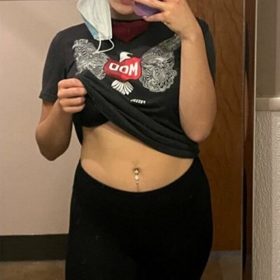 marymola09's profile picture. 