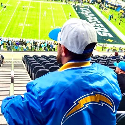 🇵🇷🇺🇸 God first ✝️ Die hard Chargers ⚡🏈 Dodgers⚾️🥶 Aerospace
