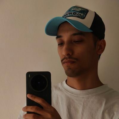 _mahdirezaie's profile picture. حرف زدن سواد میخواد و سکوت کردن شعور