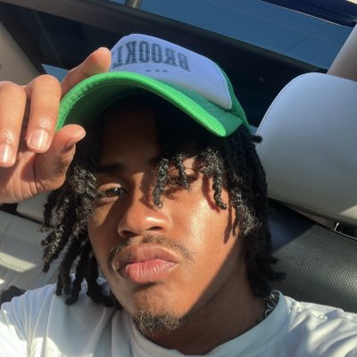 Anime Lover • Gaymer • sometimes a comedian • Let’s have fun