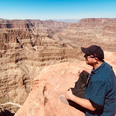 VikFrames's profile picture. 