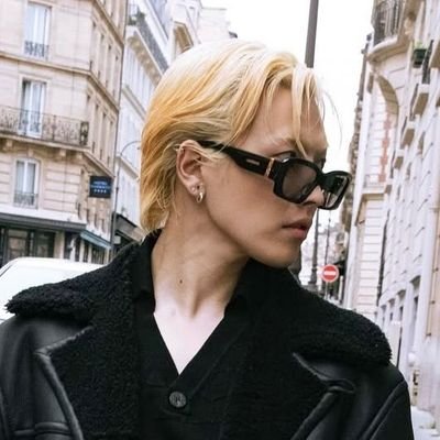 sou fã de kpop, as vezes meio bitolada tbm