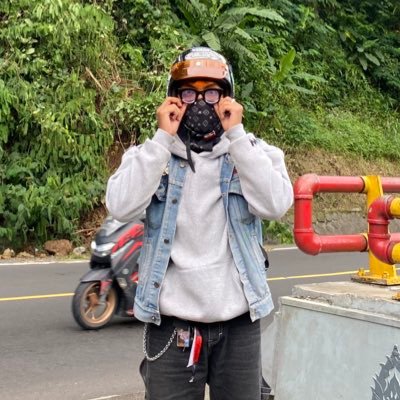 rageveil_'s profile picture. ☠️