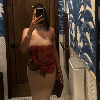 I’m a bad b*, I ain’t never been a mixed breed 🥀 (teachers deserve six-figure salaries)