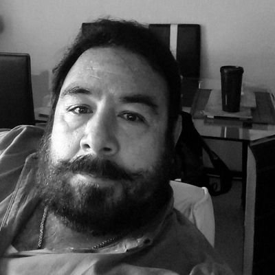 Muchos pasos dados y aún aprendiendo a vivir. Mi corazón latiendo con fuerza y la pasión marcando el sentido de mi vida.