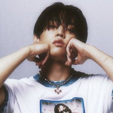 𝗦𝗨𝗡𝗪𝗢𝗢 — no matter how difficult and hard something is, I will always be positive and smile like an idiot.