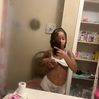 tinywdabodyy's profile picture. $catricee05 | 🍎 pay | paypal |🍦girl | petite ( 4’8 ) | be my fav buyer 🥹 | FT SESS 📲💰 | DM FOR MENU | DEALS | NO MEETS