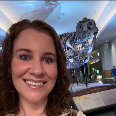 Detroit sports fan, pediatric nurse, lover of food, sloth aficionado. Yes I still play Pokémon Go.