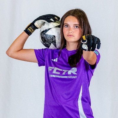 6' ECNL Goalkeeper #1: ⚽️🧤 Sting Royal 2010G 💙 Southlake Carroll HS, TX 🎓GPA: 4.0 (unweighted) 📷 Instagram: sophie.adcock2028gk