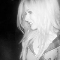 𝐞𝐥𝐥𝐚 (@escapemyfangs) 's Twitter Profile