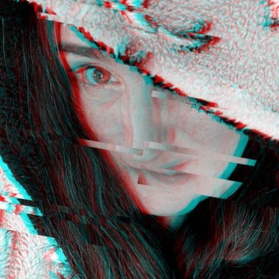 Kreativ, chaotisch, ironisch, nerdy, musikverrückt, älter als Du denkst -Covid ist weder harmlos noch vorbei- #Mäusetaxi / Zweitprofil: @Tisha_unterwegs
