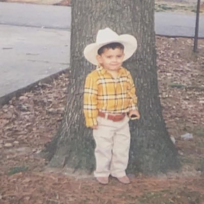 alexpue72486238's profile picture. 