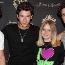 leeza_michele21's profile picture. 