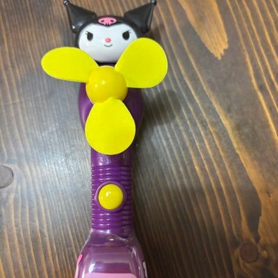 ツイッターは本音を記載します。会社員➕弾き語りの、あゆピンクです。元、プロダクション所属していました、ソニンさんとかとも共演したことあります^_^ 好きなタイプ、教養ある人。好きなものはクロミとピンク。ゴルフも好き^_^あと昔モー娘とつんくさんが好きでオーディション受けていた笑 嫌いなタイプはメンヘラです、絡まないで