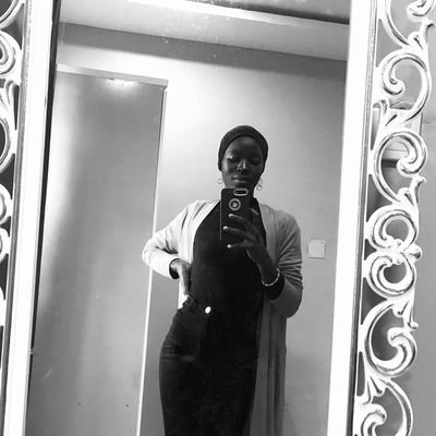 ABUSITE!! Muslima🧕 Writer and a reader 🤭, A shameless Arsenal fan , Entrepreneur and a physiologist💕