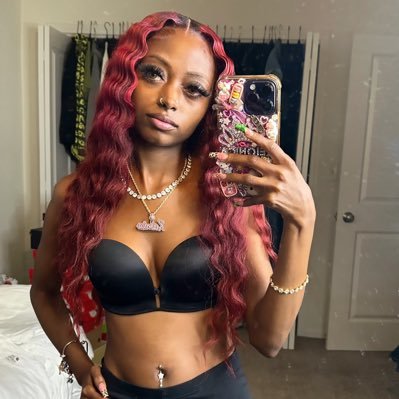4’11, Petite Doll 🫶🏽👅 | IG: Dollfacekeyyy | 29 ♌️✨| CAM MODEL ⭐️| Stripchat: Dollfacekeyy | Fambase: Dollfacekeyyy | Camsoda: Dollfacekeyy *NO MEET UPS! *