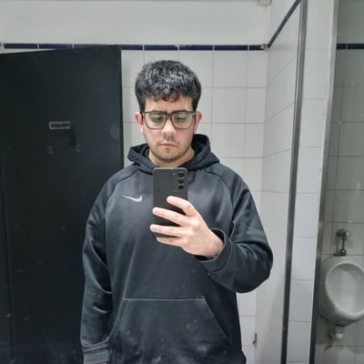 Tomasv_ok's profile picture. 