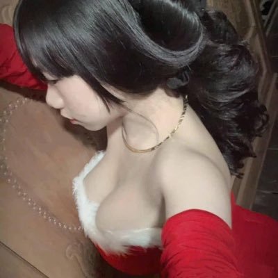 thidieucute's profile picture. 