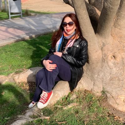 Cincuentona, atea, proaborto, madre, feminista. ingenebria, tatuada y rockera. El único amor tóxico que voy a aguantar será el de Wanderers 🇳🇬