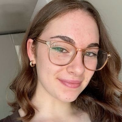 helen5105's profile picture. 80 Following   1.8k Followers