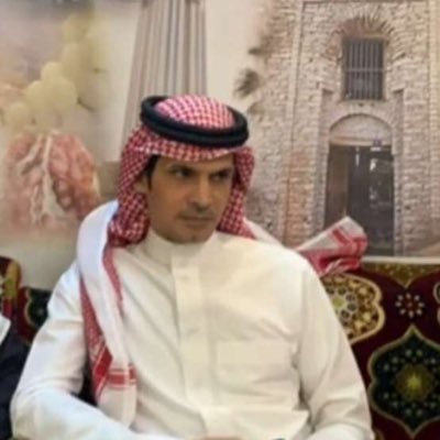 محرر في #صحيفة_المدينة - عضو هيئة الصحفيين السعوديين. عضو مؤسس @TMediaA1812 - عضو @ealameuon -أصدرت ( غياب ) ...مجموعة قصصية )
