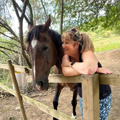 Rare Disease Advocate - Auto inflammatory , Retired Nurse, Artist, HSJ Social Media Pioneer, views my own
