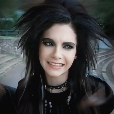 ᯓᡣ𐭩 𝐬𝐡𝐞/𝐡𝐞𝐫 | 𝐦𝐚𝐢𝐧𝐥𝐲 @tokiohotel | 𝟐𝟕 | dni: toll shippers