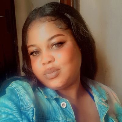 Soft life advocate 🌸 | Lagos gist & random thoughts | Laughs, vibes & a little wisdom | Business woman 🌸 | 18karat Italian gold”