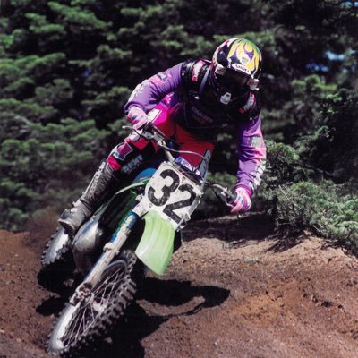 Limpiez's profile picture. AMA MX SNSネタ・バイクはStark Varg・ 『ゆうわくに 負けずに帰る 明るい家庭』