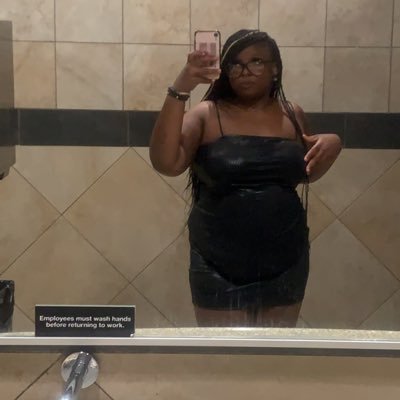 25✨Ya Favorite FatGirrrl✨ We Love A Good Slut ✨🌈 Asf .I love my man n all you btches😘