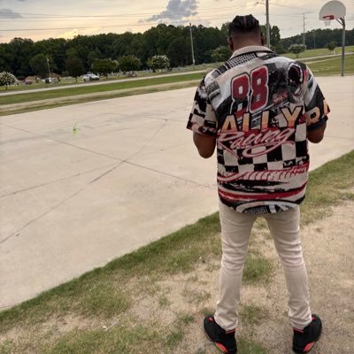 Main acc: @_osamaru | 3rd Leg Slim | |straight male content creator 🎥 | Paid collabs only 💲| dm for solo / collab content