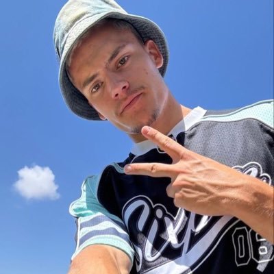 errorprone_'s profile picture. 