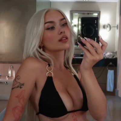 ° ▐ ▊𑁍⧽ 𝗞𝗛𝗔𝗡'S 𝐋𝐄𝐆𝐀𝐂𝐘 ˊ˗ 𝗍𝗐𝖾𝗇𝗍𝗒-𝗍𝗁𝗋𝖾𝖾 sᴛᴀʀs 𖨂 #FreeRol