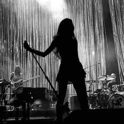 thistmemytime's profile picture. Loas twt ~ 90’s supermodel era, affirming through the star power