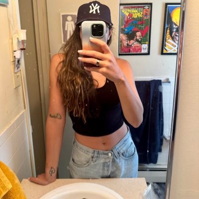 35 | Yankees | Jets | Rangers | Knicks | paramore