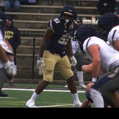 6’3 250 DE @ shepherd university #JUCOPRODUCT RealerThanMost