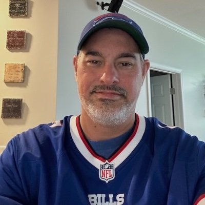 Love Jeeps, Skiing, My Beautiful Wife, USAF Vet,Freemasonry, Patriot, III, USA, Constitutional Conservative, #BillsMafia, #GoBill,#JeepMafia, Liverpool