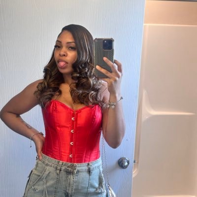 IG: __tyonnaaaa 💕 rest in heaven to all my loved ones 👼🏽