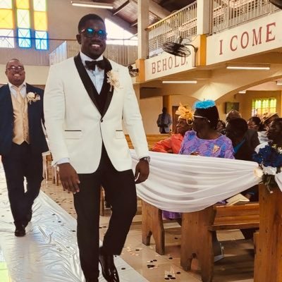Husband. Apostolic. Civil Engineering Graduate. Manchester United ⚽️ || 🎱 ||Lakers 🏀|| 🏎 LH. ✌️🏿