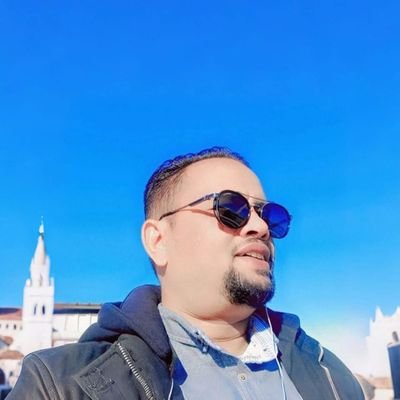 AmrElAmir11's profile picture. ℂ𝔸𝕀ℝ𝕆. 𝔸𝕊𝕎𝔸ℕ
🌴🌱🌴
𝐀𝐦𝐫 & 𝐑𝐚𝐰𝐚𝐧 & 𝐀𝐡𝐦𝐞𝐝 ❤️