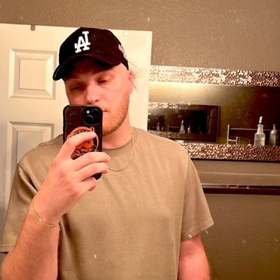 HaZe | Twitch Affiliate | Halo/Variety Streamer for ______ #RazerCreator @razer