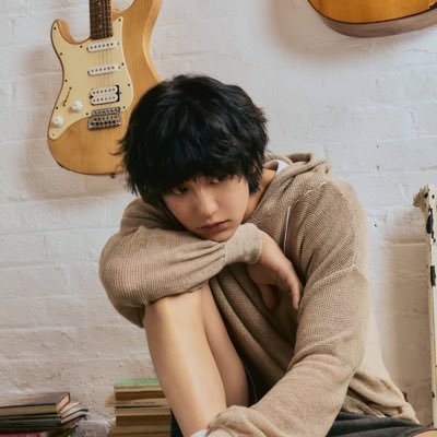 Half Danish half cookie 🇩🇰🇵🇭 , Preschool Teacher, fangirl... Arashian - 嵐... Billie Eilish... RFJ02… EXO-L - EXO