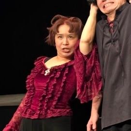 劇団 大人の事情協議会代表(研修中)
脚本/演出/出演もたまに
月イチくらいで、みんなで集まって声に出して戯曲読んでみましょ?みたいな会をやっています。興味のある方はお気軽にリプライ・DMください😊
